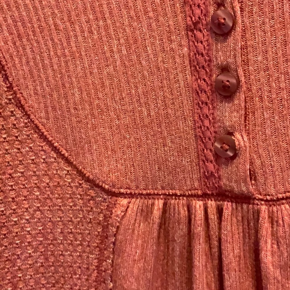 BNWT Free People Oversized Long Sleeve Tee - Picture 12 of 16